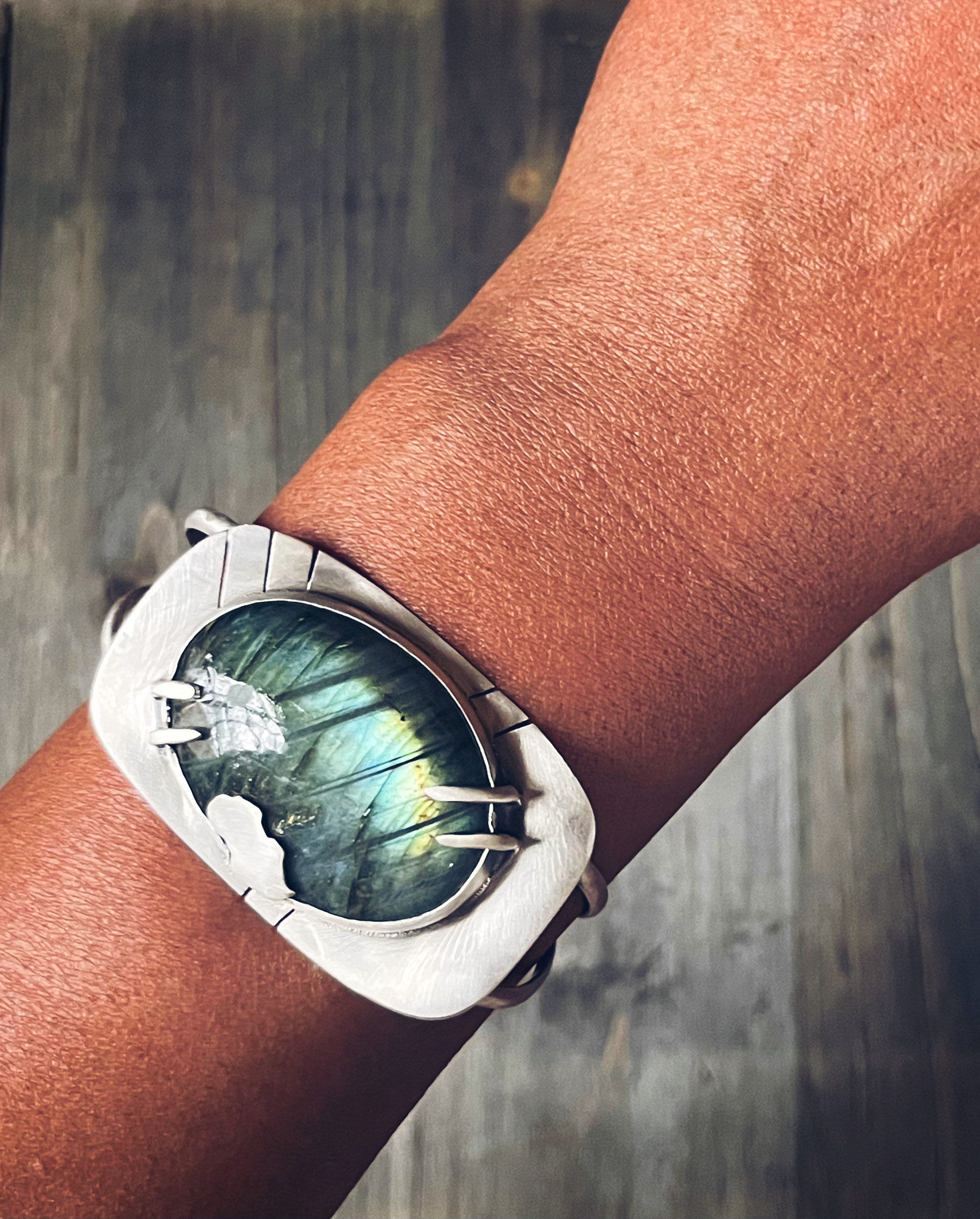 Sterling silver labradorite bracelet